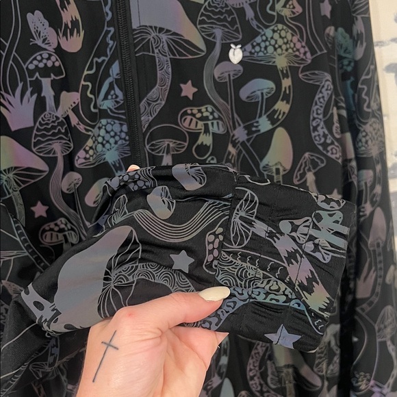 Reflective Mushroom Patterned Jacket and Pants Set - Picture 3 of 7